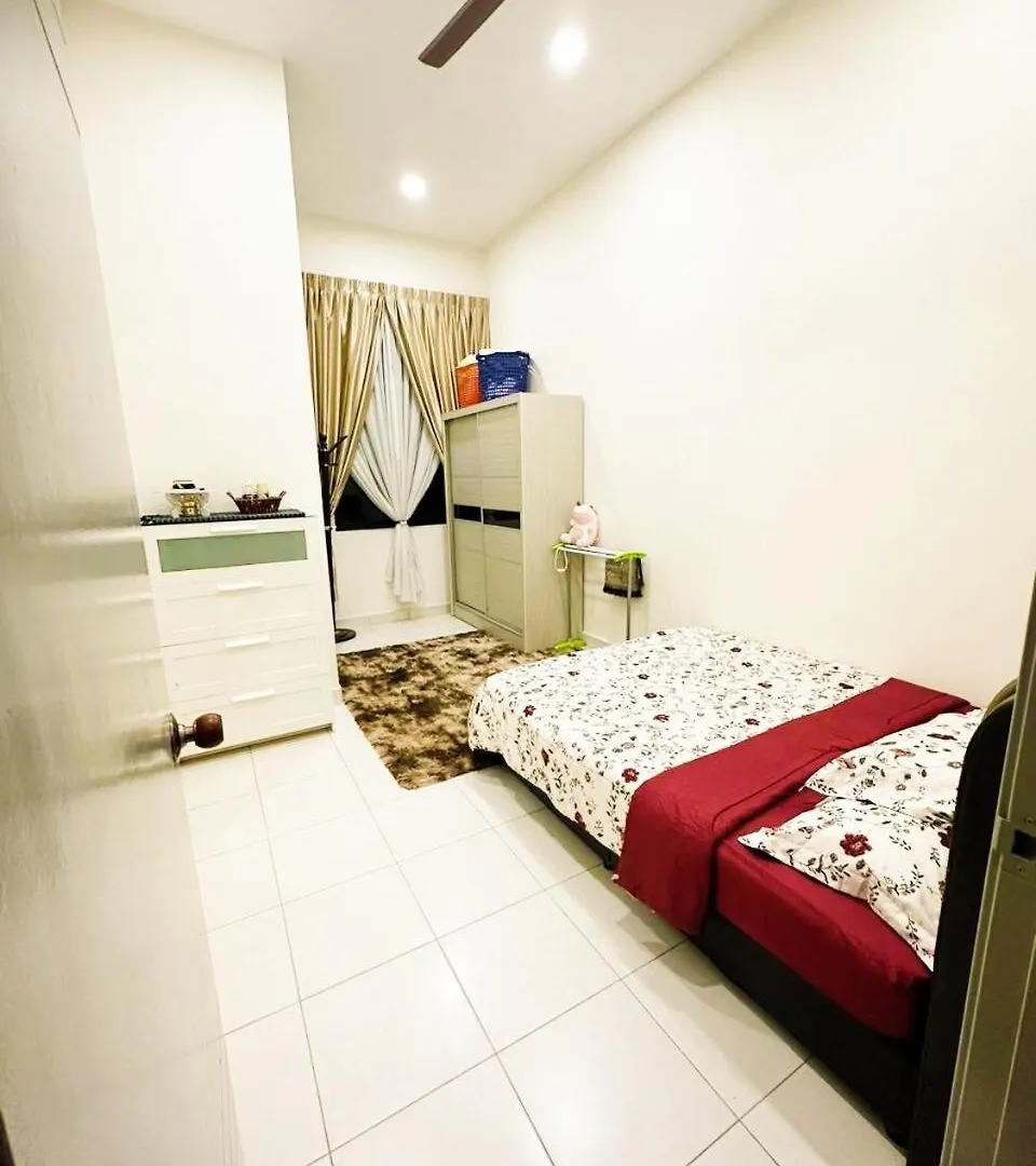 Family House At Town Area, You Feel Like Home Malacca 0*,